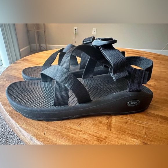 Men’s Chaco’s Size 11